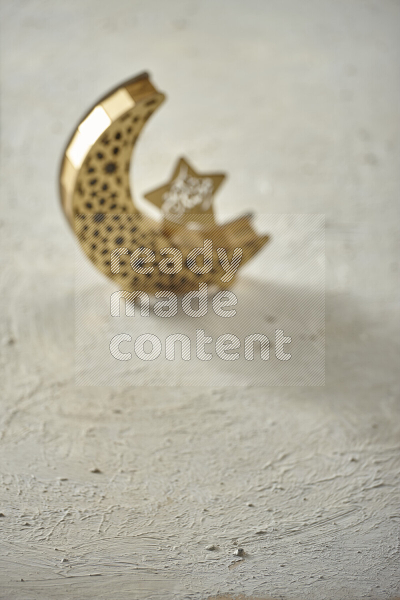 فانوس موضوع علي خلفية بيضاء