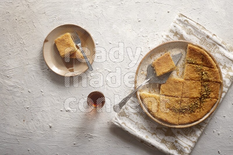 Konafa with tea in a light setup