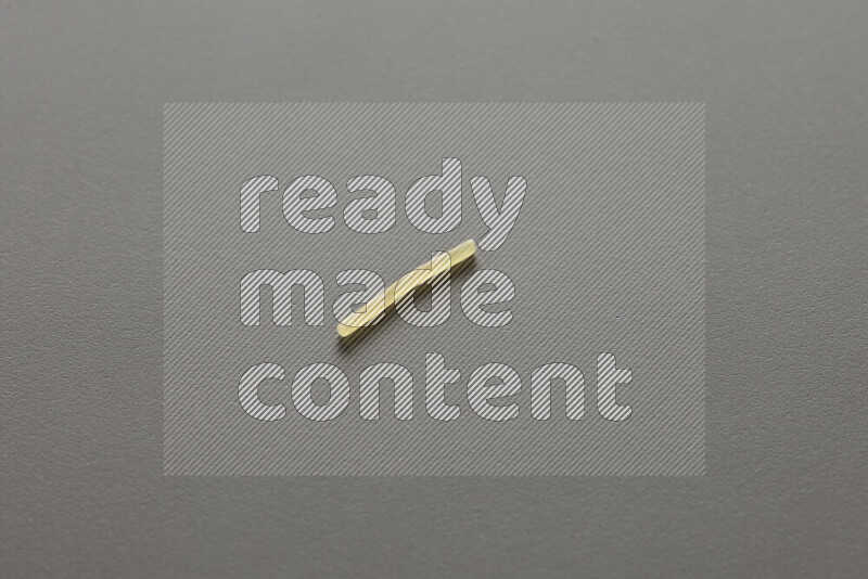 شعيرية علي خلفية رمادية