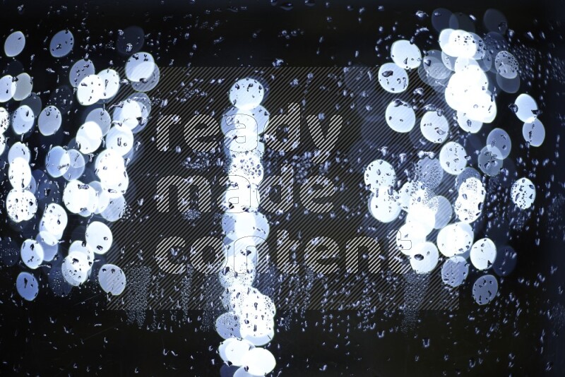 Bokeh light in white with water drops