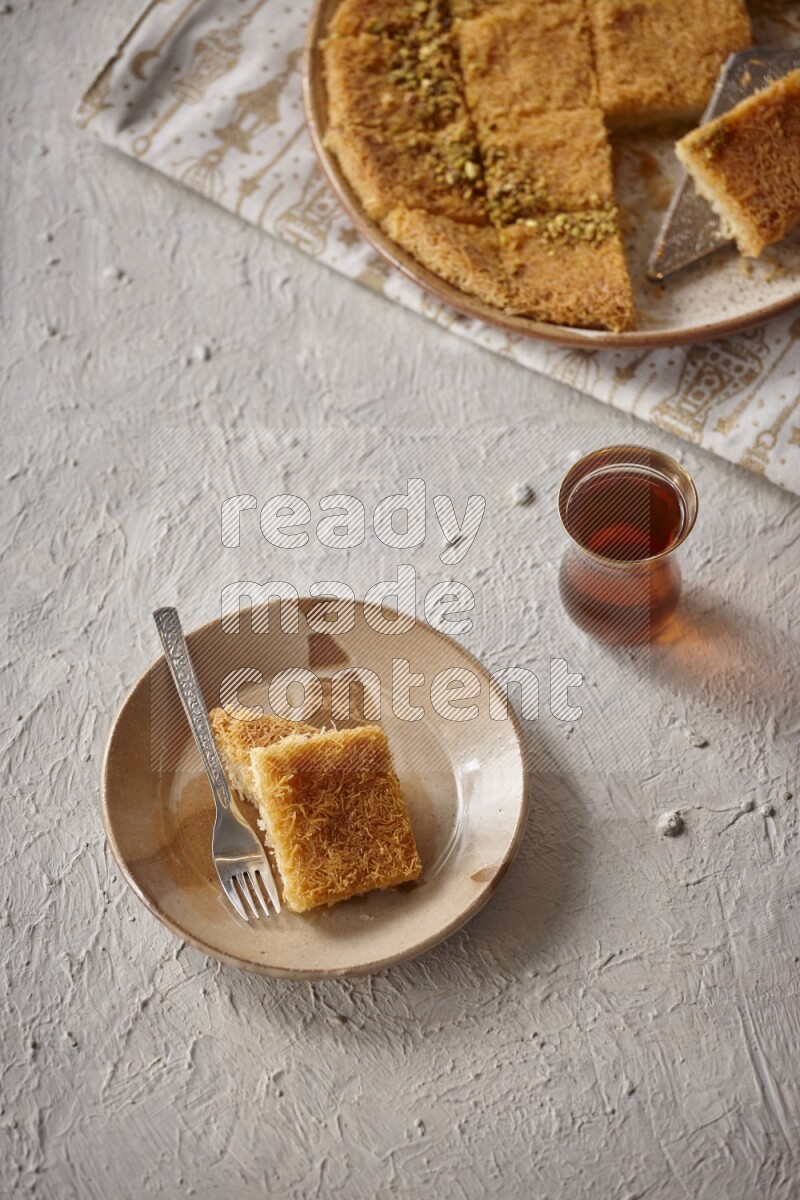 Konafa with tea in a light setup