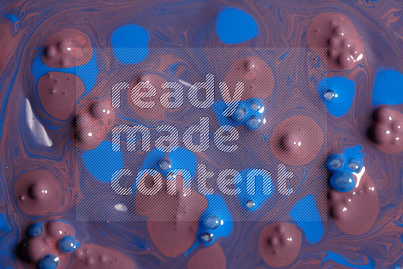 خلفية ملونة مع مزيج من ألوان الطلاء الأرجواني والأزرق